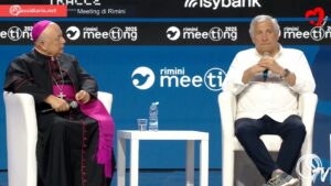 Monsignor Hanna Jallouf e il ministro degli Esteri Antonio Tajani al Meeting di Rimini 2025
