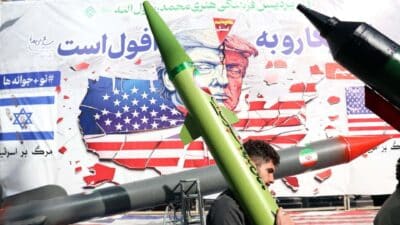 Caos globale: la Cina “dormiente” aspetta un passo falso per affermarsi sulla scacchiera mondiale