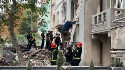 Ucraina, Leopoli colpita da supermissile, bombe anche su Belgorod: morti e feriti fra i civili