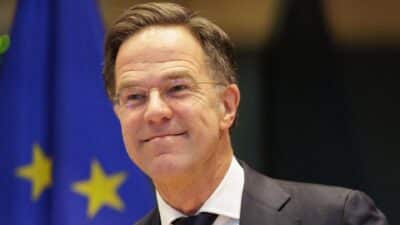 Nato, Europa prepara piano di riserva in caso di uscita Usa: cresce l’allarme tra gli alleati