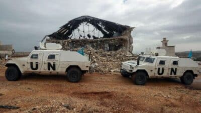 Libano, carro armato di Israele sperona mezzi italiani Unifil: cresce tensione al confine