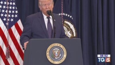 La guerra in Iran è finita, Trump annuncio l’accordo: “Teheran non avrà il petrolio”, attesa la firma