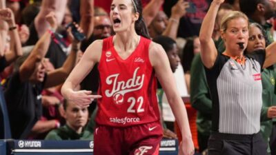 WNBA, Caitlin Clark da record: prima cestista a segnare più di 40 punti con 10 assist in un match