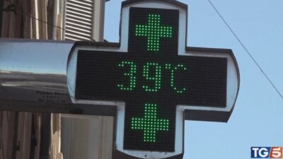 Allerta meteo caldo oggi, 22 luglio 2026: ondata di calore agli sgoccioli, 7 città da bollino rosso