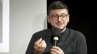 Fede è presenza, conversazione con don Banna: “Lo stupore che riapre il cuore dell’uomo”