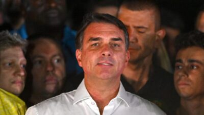 Flavio Bolsonaro si trova in Florida: timori per la fuga di imprenditori dal Brasile dopo la vittoria di Lula